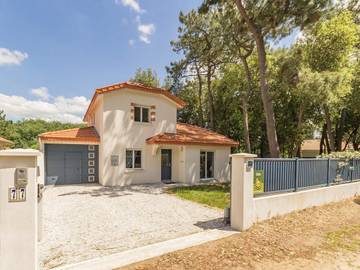 Gîte pour 8 personnes, avec jardin et terrasse, animaux acceptés dans Saint-Brévin l'Océan