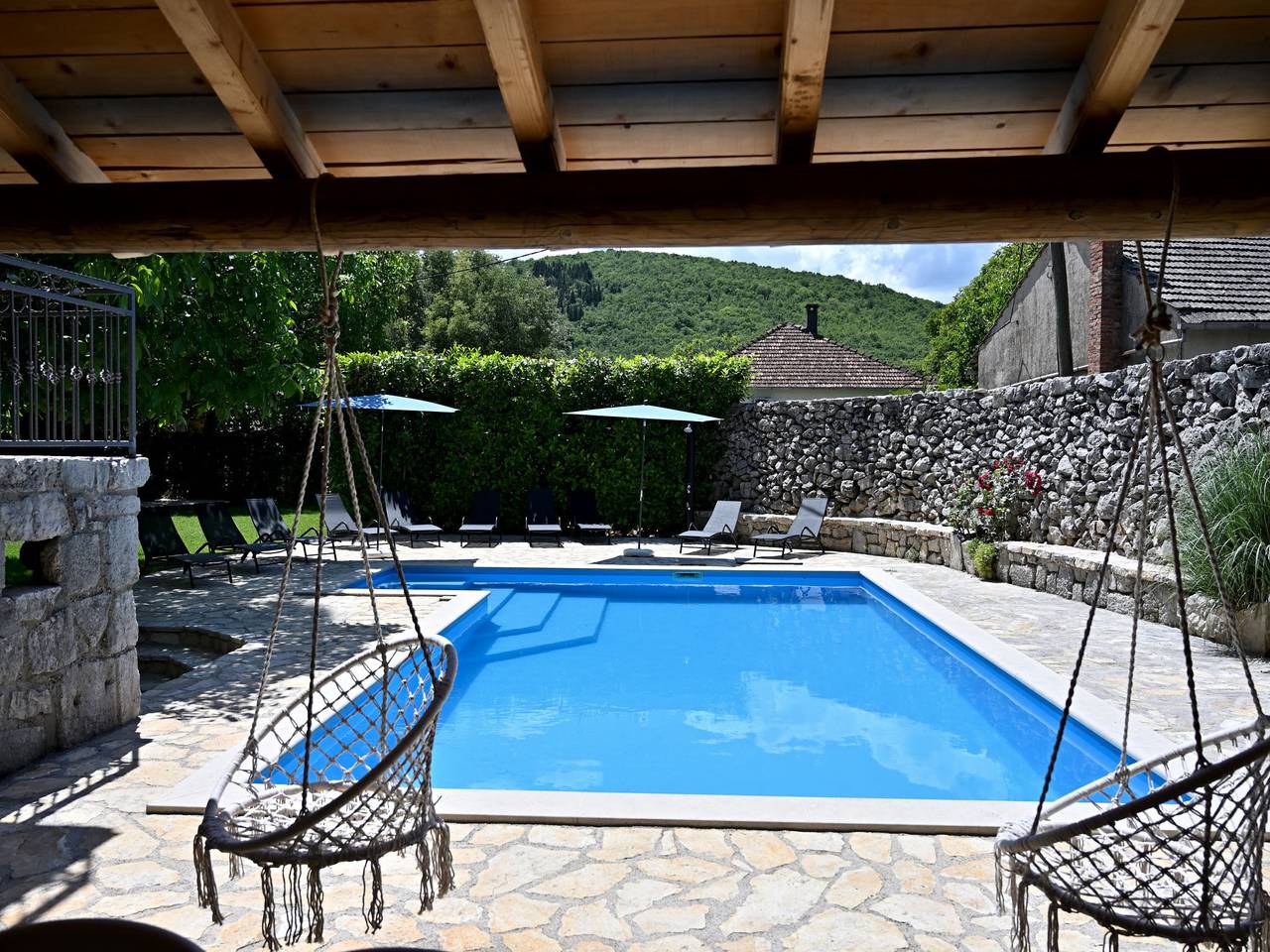 Markanovi Dvori in Imotski, Makarska Riviera