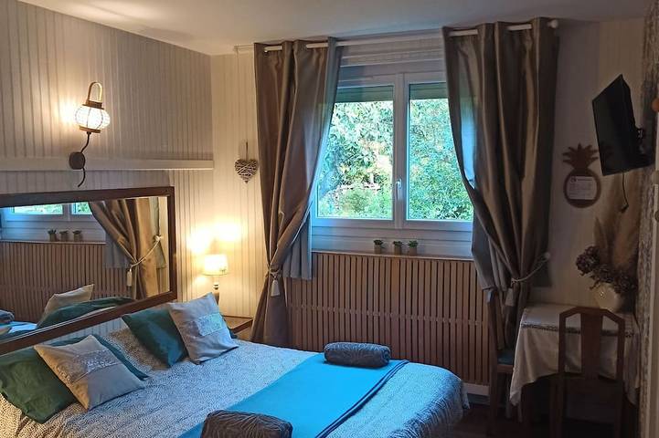 Location de vacances pour 3 personnes, avec Jardin dans Neuilly