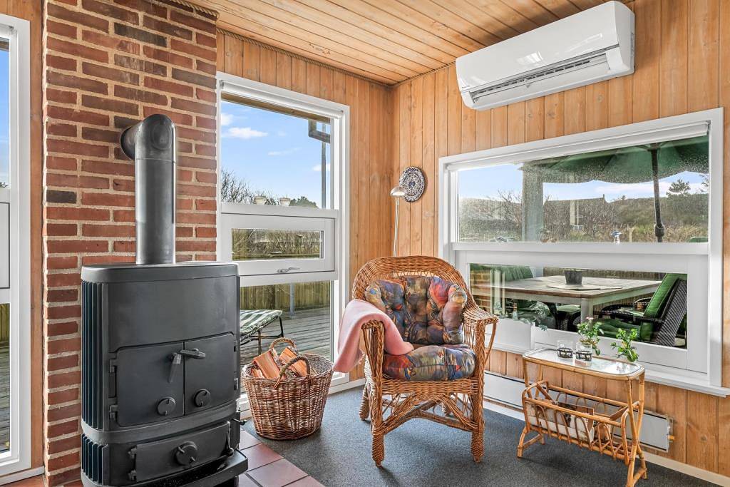 Schönes, helles und sehr gut gepflegtes Ferienhaus mit Sauna. in Henne, Varde