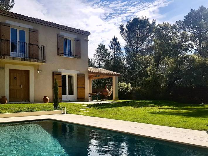 Villa voor 6 personen, met zwembad en tuin in Bédoin