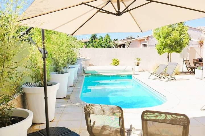 Villa pour 8 personnes, avec jardin - 1