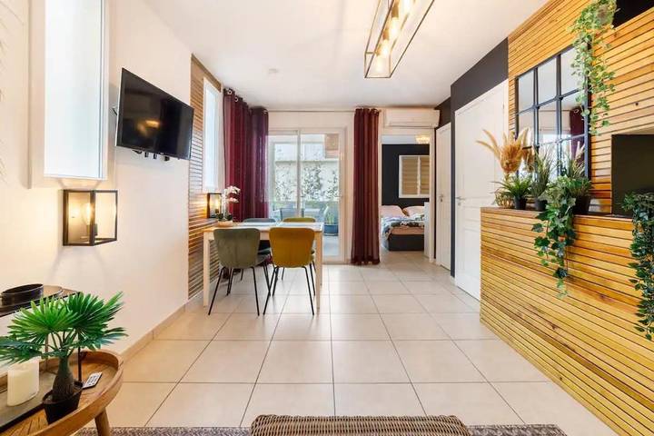 Gîte pour 4 personnes, avec terrasse et vue à La Valette-du-Var - 2