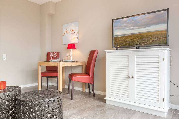Ganze Wohnung, Helles Appartement im 1. Obergeschoss, ca. 29 qm Nutzfläche für 2 Personen. in Wenningstedt, Sylt