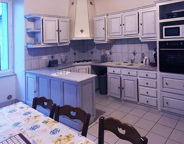 Location de vacances pour 12 personnes, avec terrasse, animaux acceptés à Ruffec