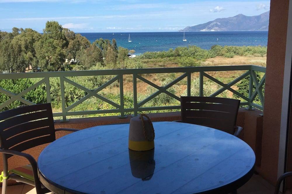 Appartement entier, Rés. Suarella, beau T3 tout équipé,vue imprenable sur le golfe de Saint-Florent! in Saint-Florent, Région de Calvi