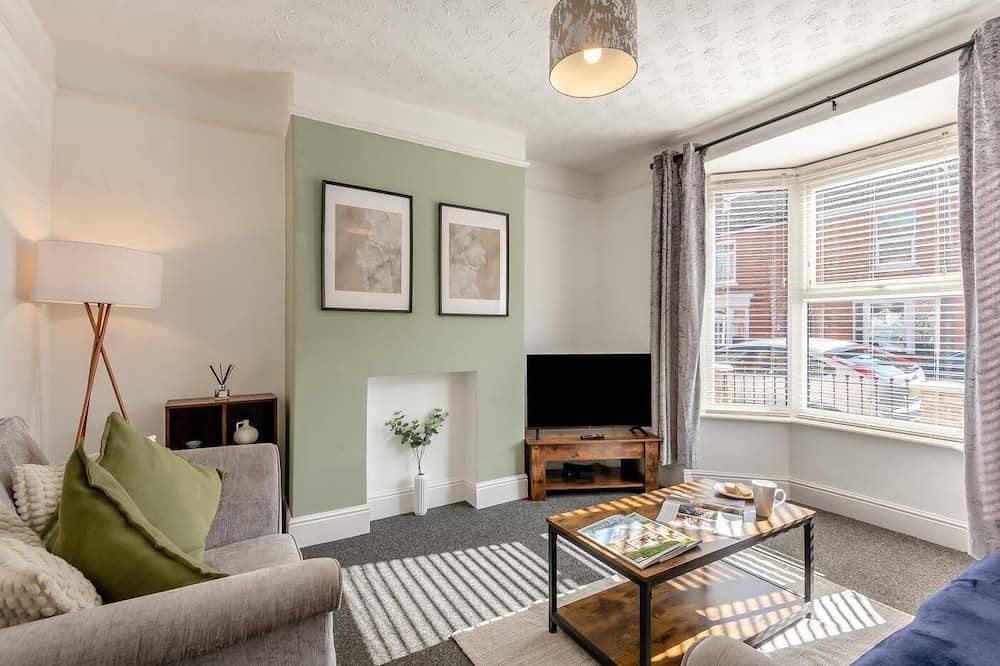 Log Cabin for 4 People in Lincoln, Lincolnshire