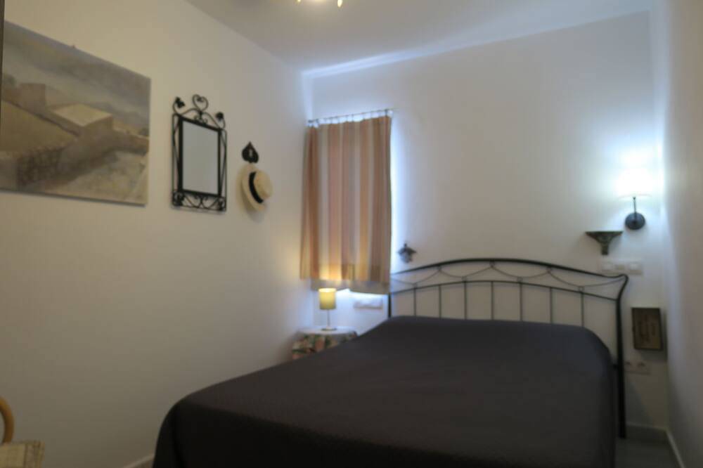 Schöne 2 Schlafzimmer. s komplett renovieren. Hot & Cold Air Con Kostenlose Wifi in Puerto del Carmen, Tías