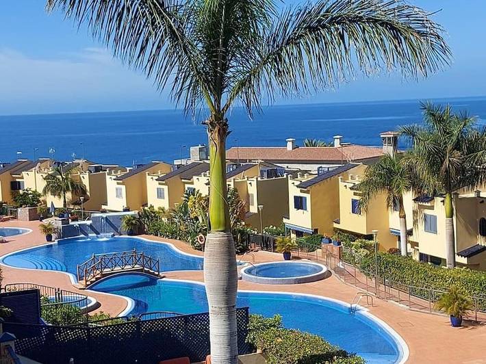 Holiday home for 6 people, with pool and view as well as garden, child-friendly - 1