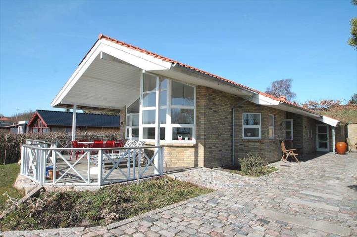 Ferienhaus für 5 Personen, mit Terrasse und Whirlpool