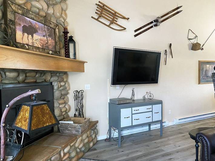 Vacation rental for 7 people, with hot tub and terrace in Big Sky
