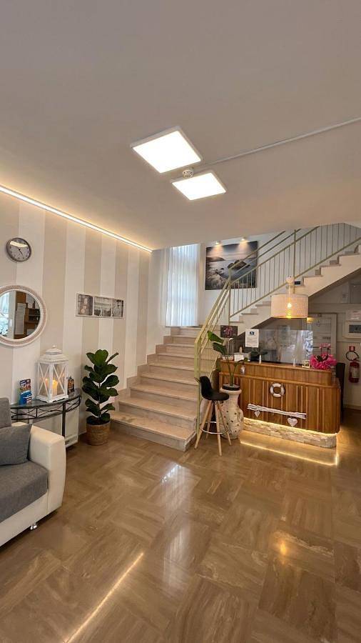 B&B - Meuble' - Hotel " Cordiale " in Riccione, Provincie Rimini