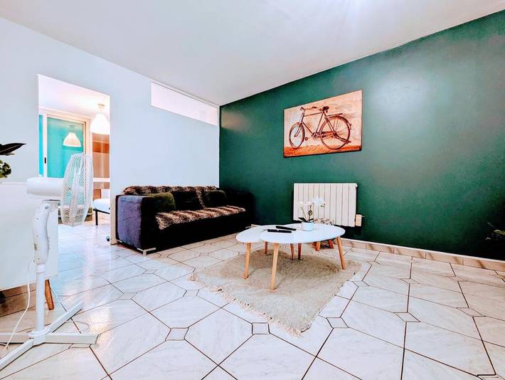 Gîte pour 8 personnes, avec balcon et vue à Évry