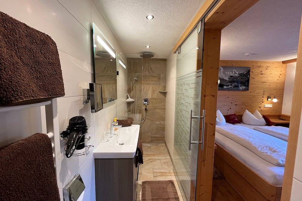 Ferienwohnung Großglockner - Innerkratzerhof**** 4 Appartements in Prägraten am Großvenediger, Bezirk Lienz