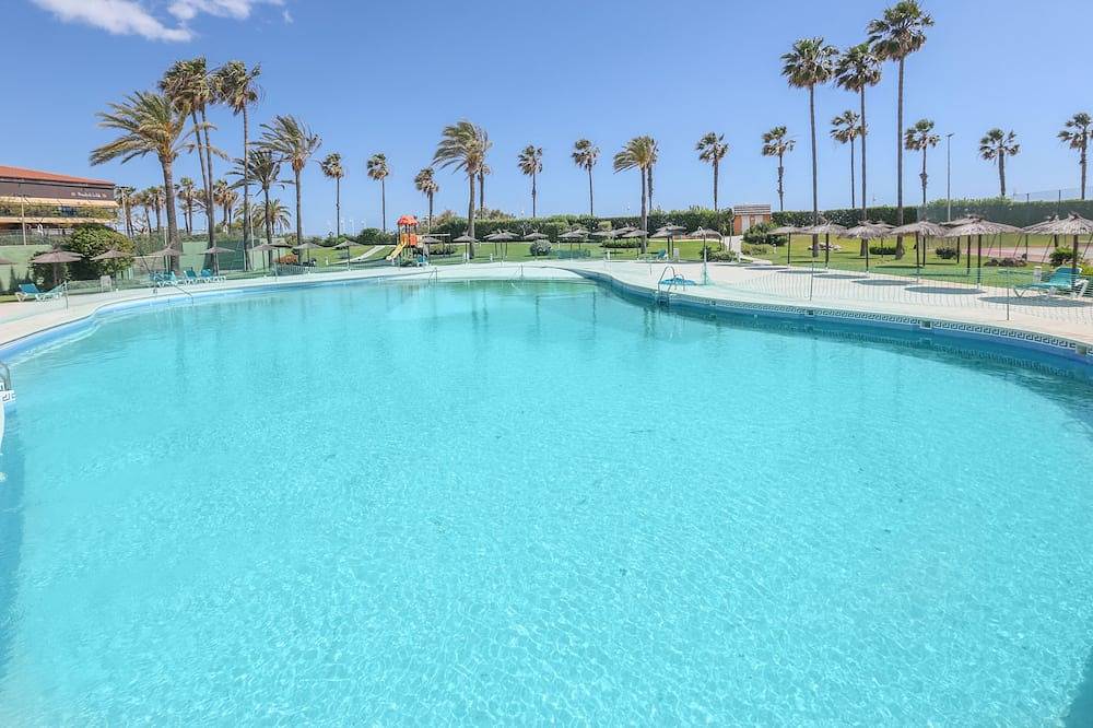 Las Americas - Wonderful beachfront flat with shared pool and Free WiFi in Urbasur, Isla Cristina
