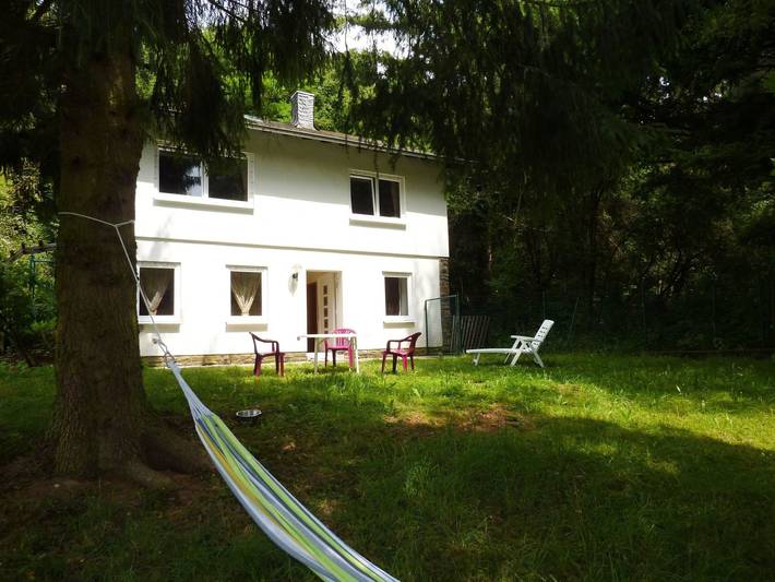 Ferienhaus für 4 Personen, mit Terrasse und Garten im Hunsrück