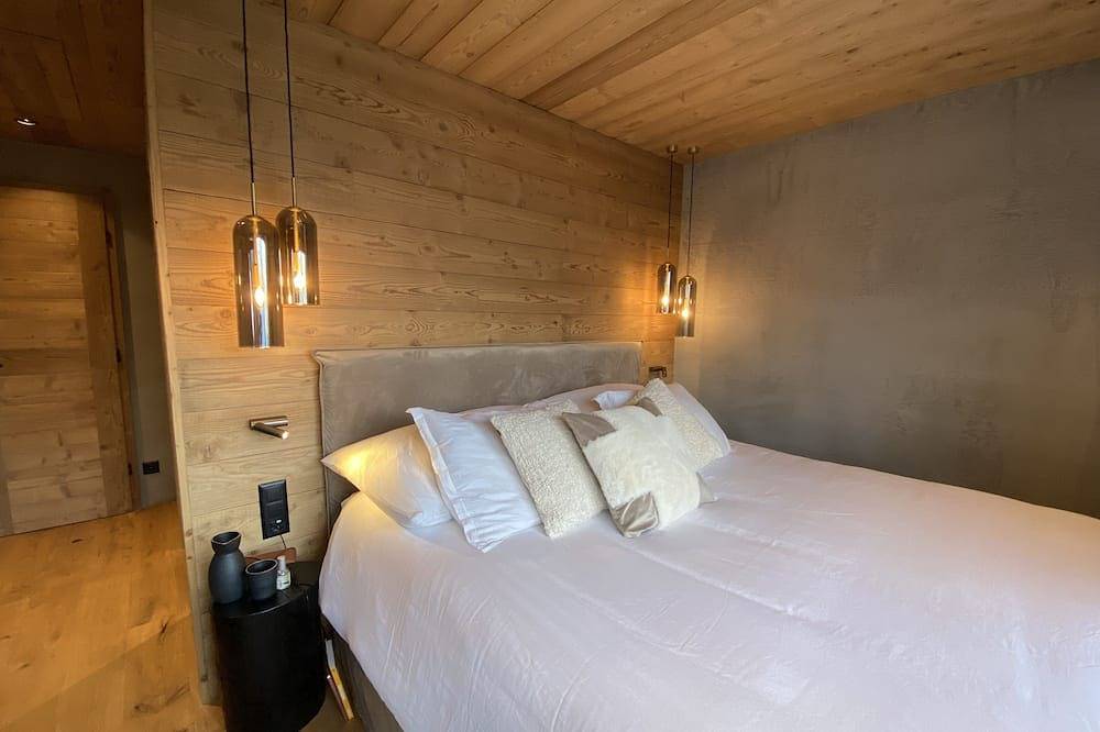 Chalet 7 / Luxury Chalet with cinema room. in Mollens, Sion - Sierre & Umgebung