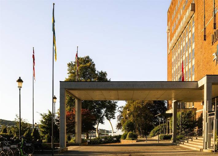 Hotel, Terrasse og Hage i tillegg til Badebasseng og Sauna i Sandefjord 