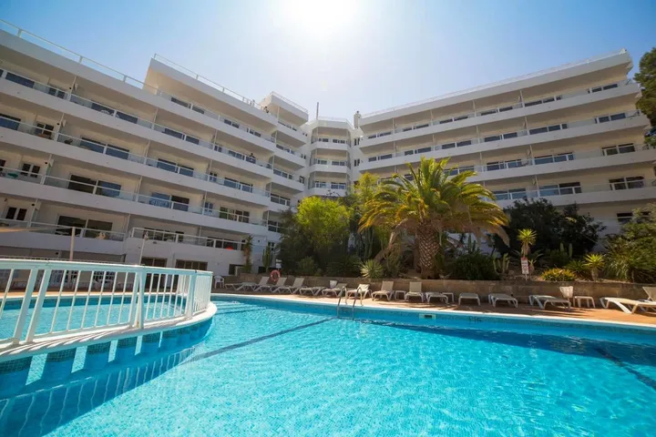 Hotel für 4 Personen, mit Pool und Kinderpool sowie Terrasse, mit Haustier - 1