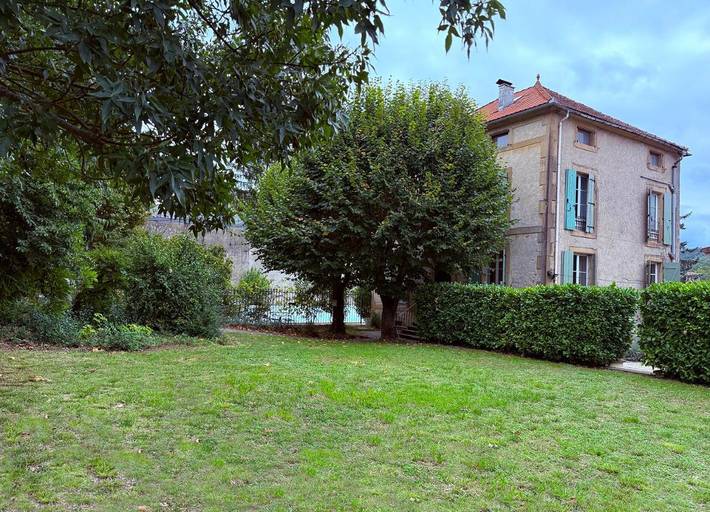 Location de vacances pour 12 personnes, avec piscine ainsi que vue et jardin à Chalabre - 4