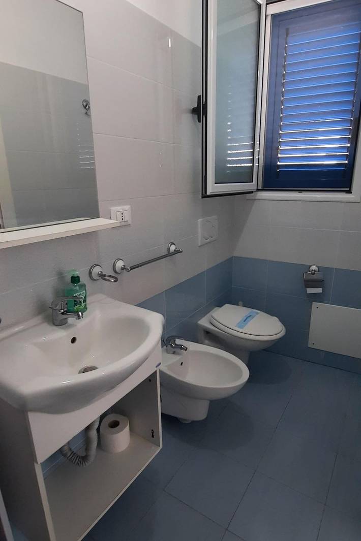 Gîte pour 2 personnes, avec terrasse à Lido Marini - 4