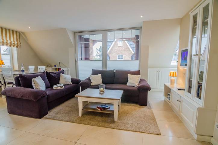 Ganze Wohnung, 3-Zimmer-Ferienwohnung mit Balkon in Strandnähe. in Westerland, Sylt (Gemeinde)