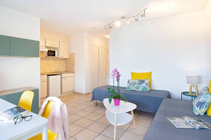 Gîte pour 2 personnes, avec balcon/terrasse dans Vieux Port (Saint-Raphaël) - 2