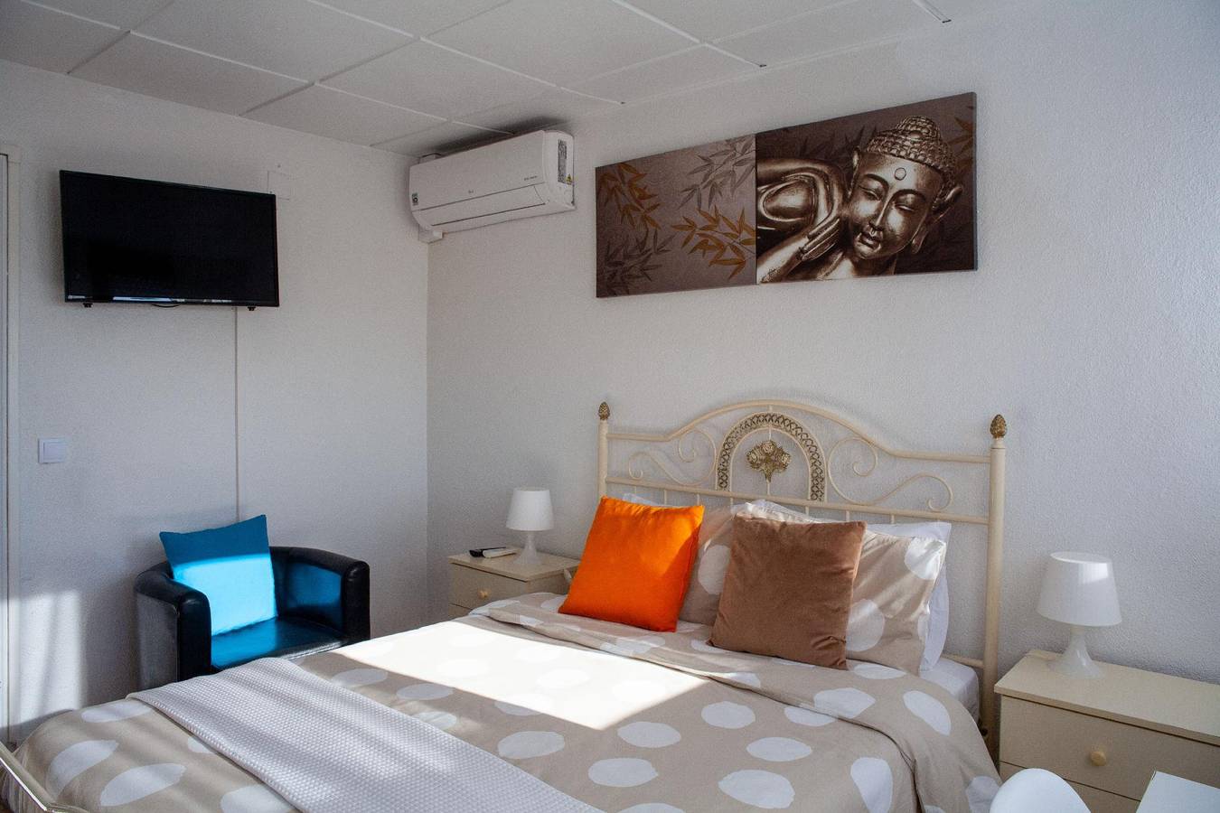 Ganze Ferienwohnung, Just4u Wohnung 2 mit Ac in der Nähe von Lissabon und Strand in Almada, Halbinsel von Setúbal