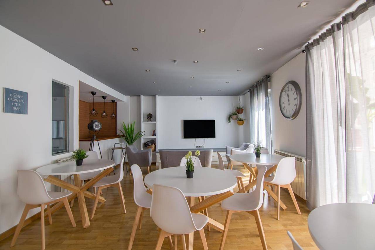 Family Room with Private Bathroom in Haro, Rioja