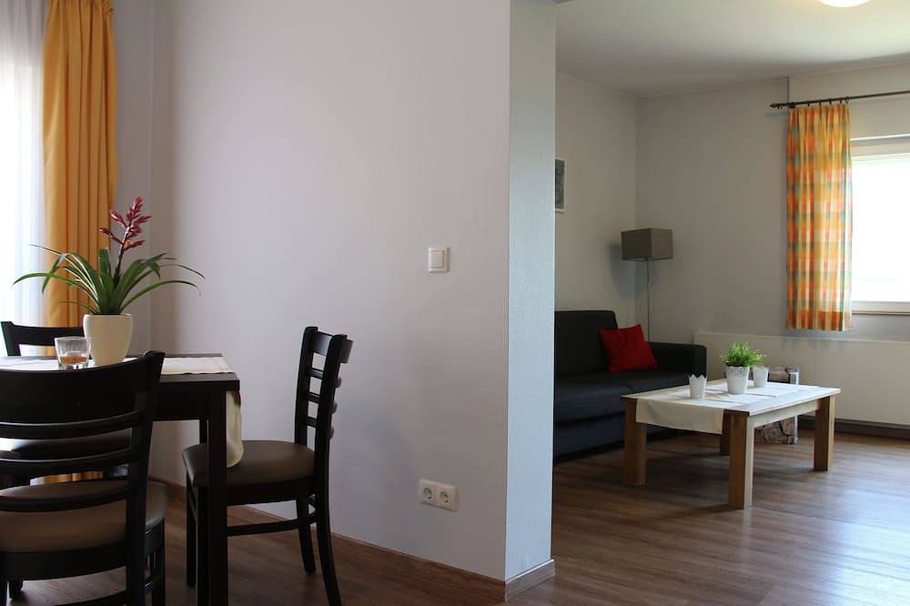 Ganze Wohnung, Ferienwohnung / Wandern / sightseeing in Laacher See, Nickenich
