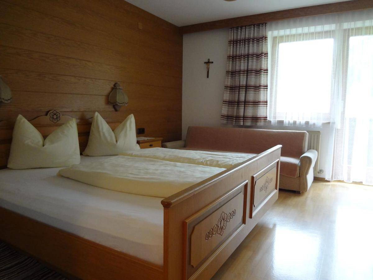 Double Room with Balcony in Kals am Großglockner, Bezirk Lienz