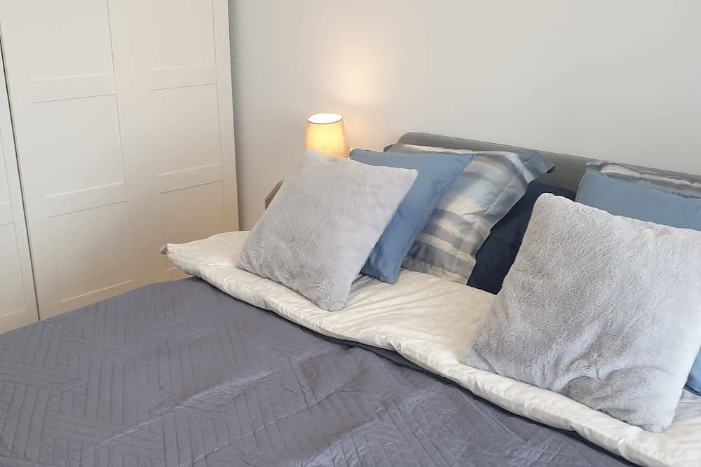 Ganze Wohnung, Apartment for 4 people with garage, Wifi and air conditioning in Breslau, Niederschlesien