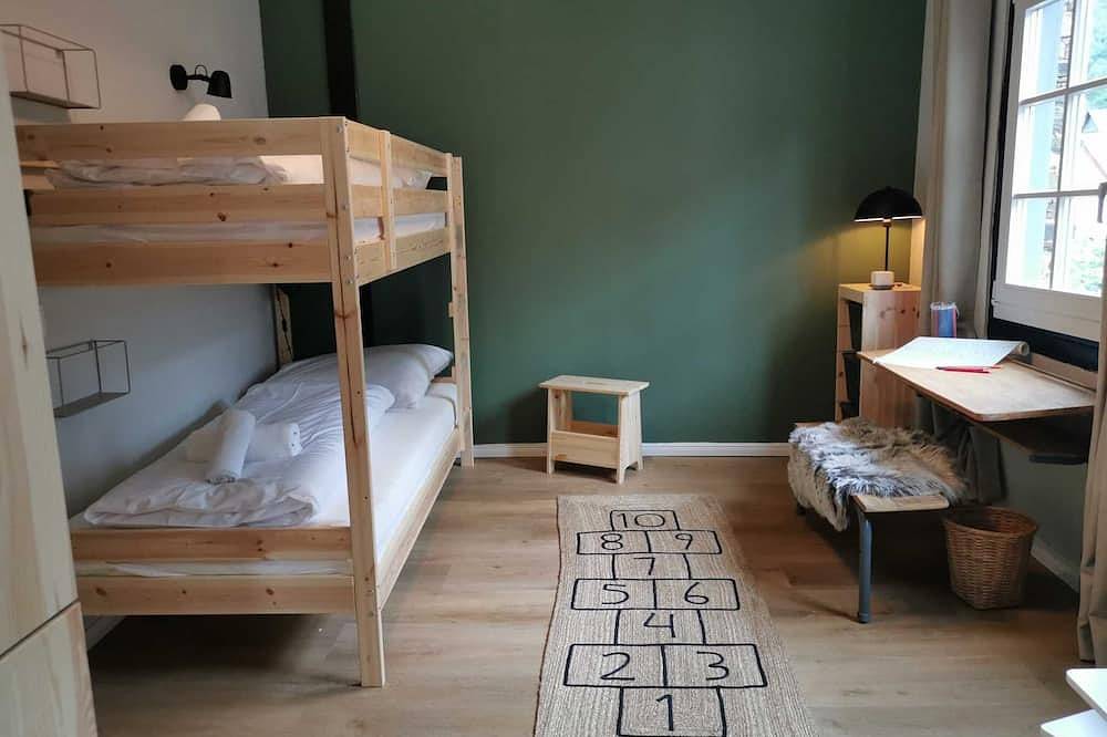 Holidays on the Moselle with family and friends in the wine town of Bremm in Bremm, Cochem-Zell