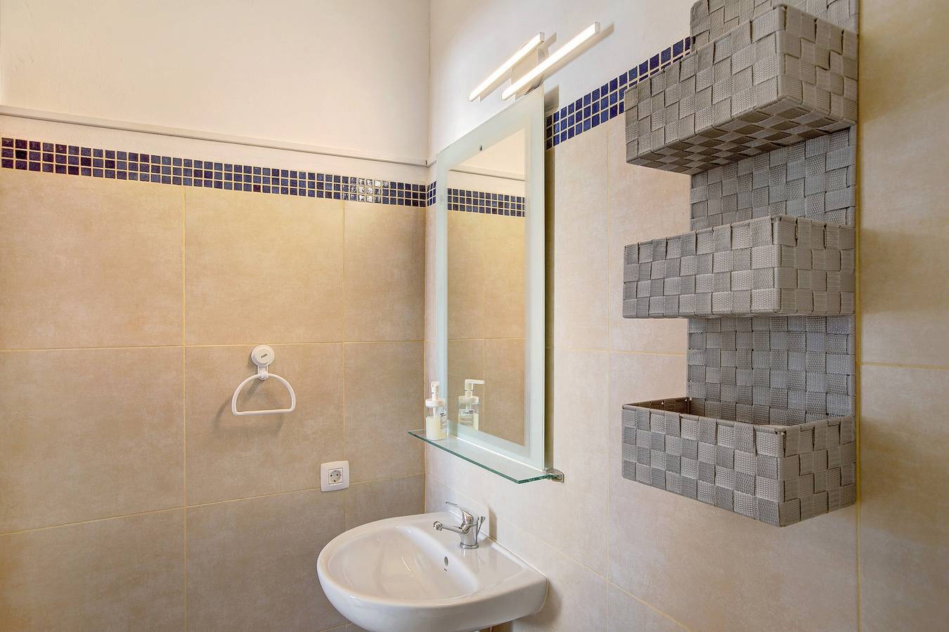 Vakantiestudio 'Estudio 4 Costa Adeje' met zeezicht, gedeeld zwembad en wifi, foto 11