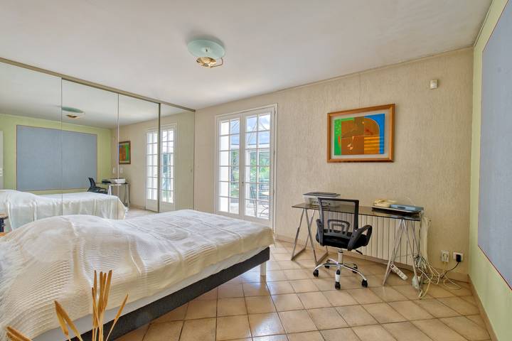 Location de vacances pour 6 personnes, avec jardin et terrasse à Le Château-d'Oléron - 4