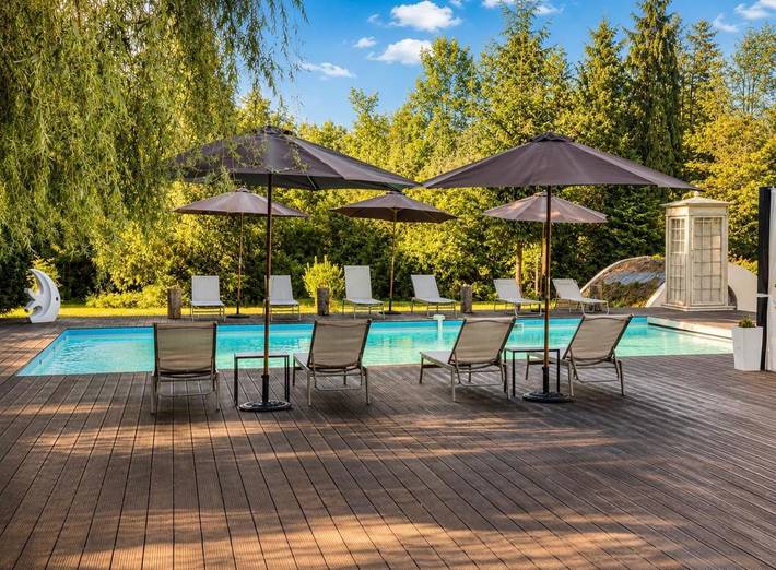 Gîte pour 11 personnes, avec Terrasse et Piscine à Montereau (homonymie)