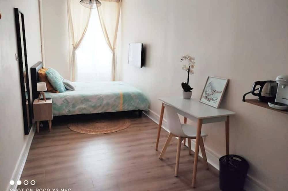 Entire apartment, 156 m2, 4sdb 2 Parkings 4 Chambres Hypercentre in Valence, Valence region