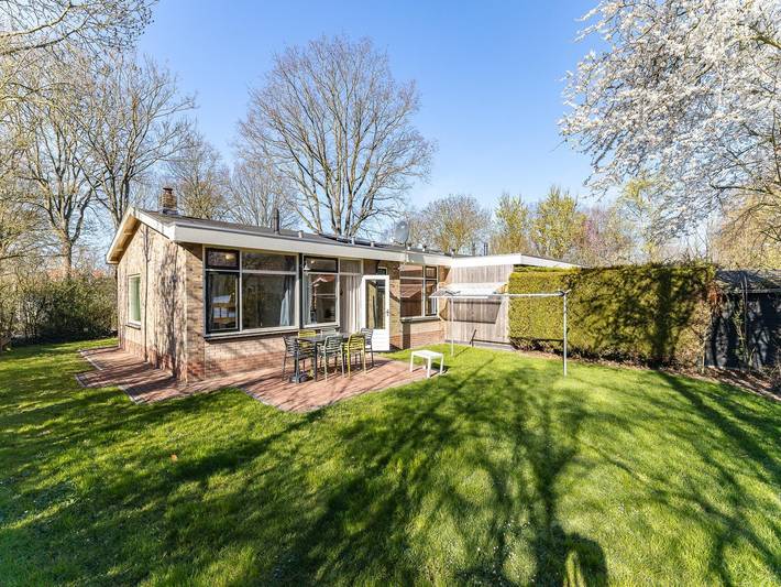 Ferienhaus für 4 Personen, mit Terrasse und Garten in Oostkapelle