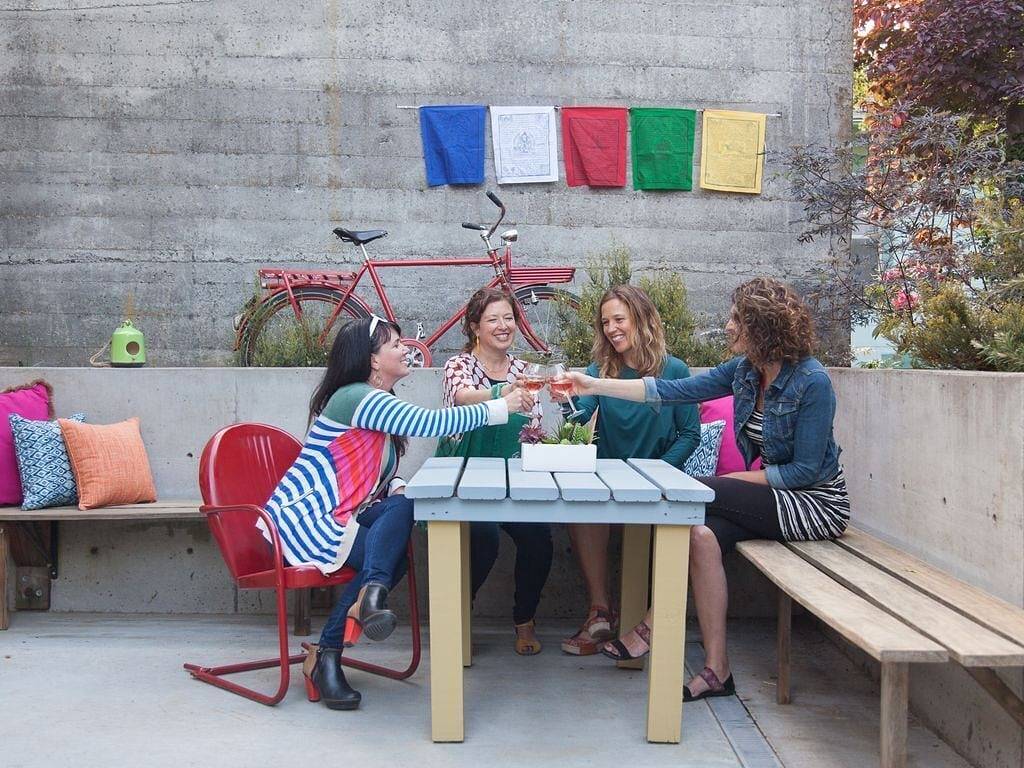 Modernes und schönes Haus in zentraler Lage im pulsierenden Kunstviertel von Alberta in Portland, Multnomah County