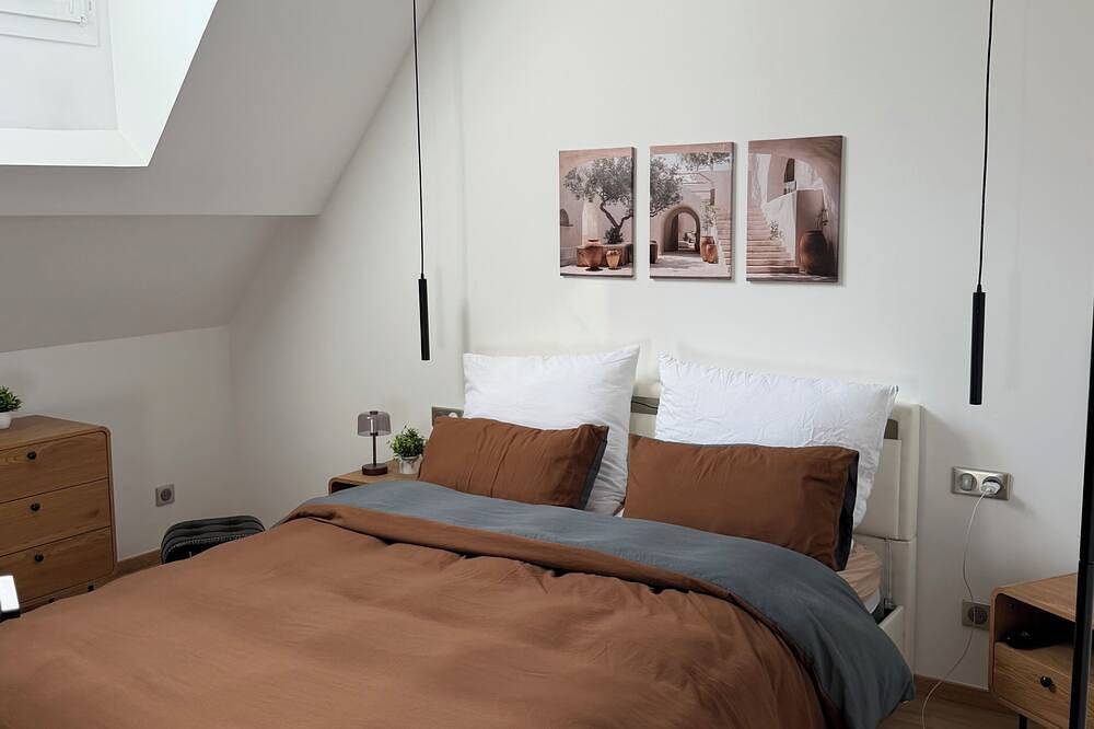 Appartement entier, Appartement spacieux de 140 m²  4 chambres, 3 salles de bain, double séjour. in Douai, Département Nord