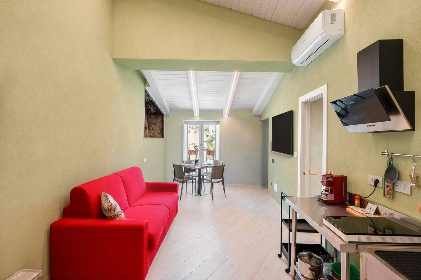 Apartamento entero, Apartamento 'Deluxe Melisso' con Wi-Fi y aire acondicionado in Ascea, Cilento