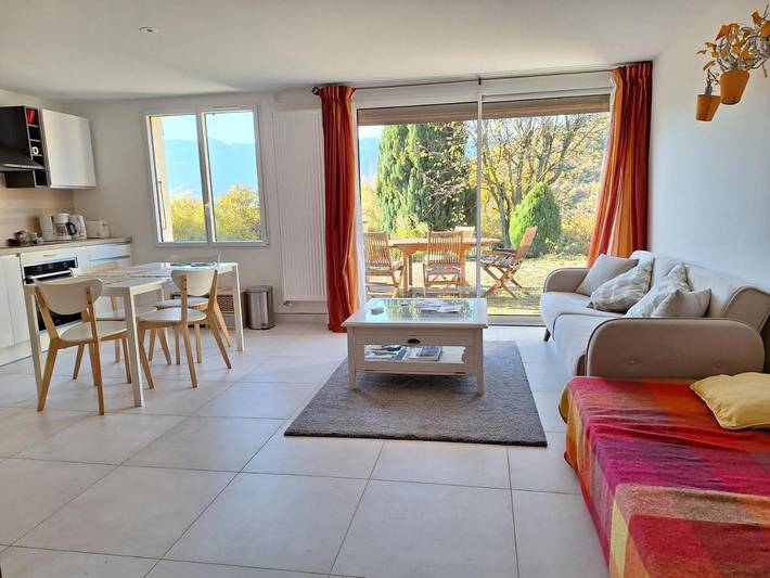 Appartement de vacances pour 4 personnes, avec Terrasse ainsi que Jardin et Vue