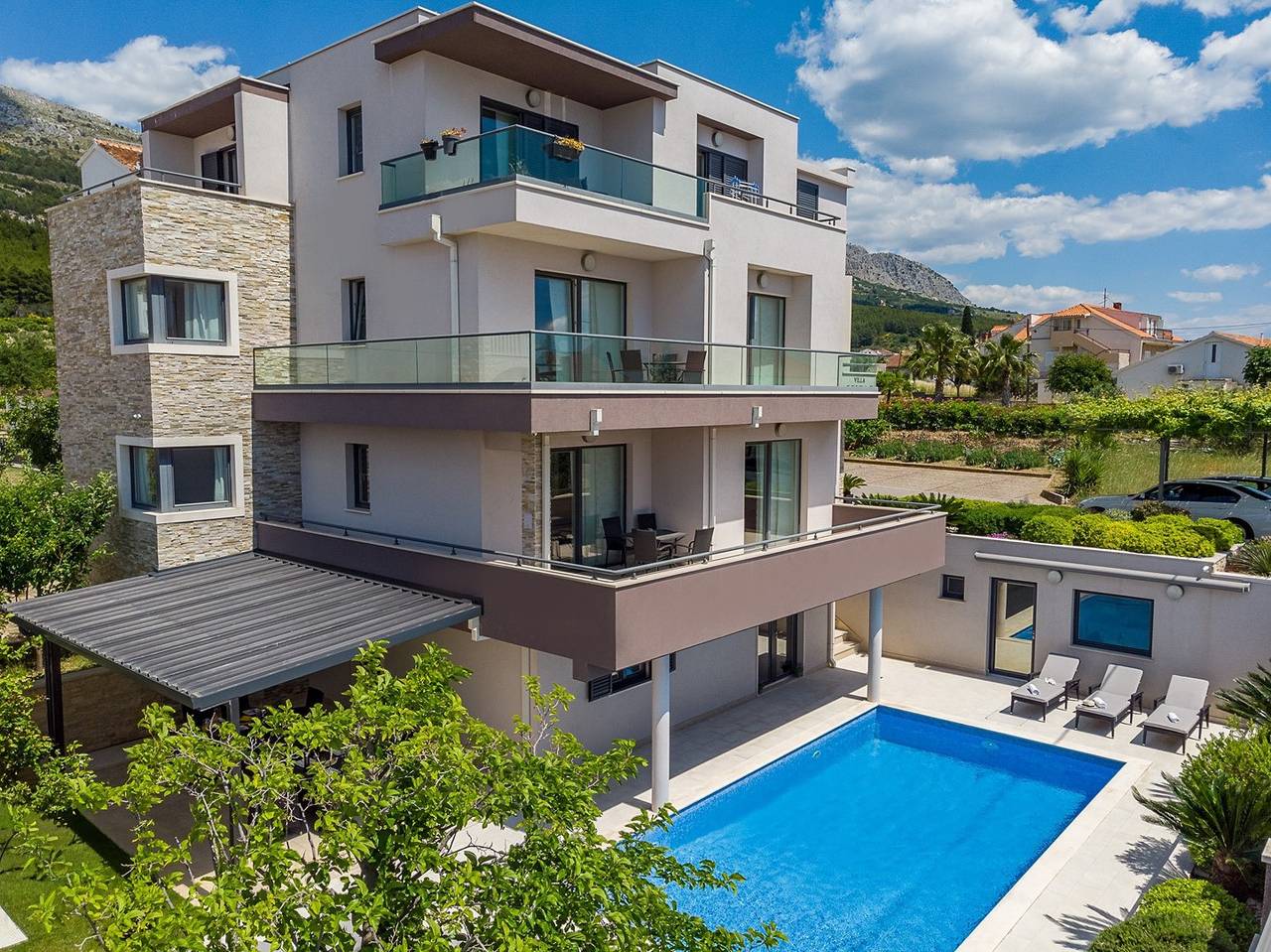 Casa vacanza a Podstrana a partire da 714€ a notte