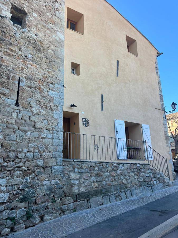 Gîte pour 2 personnes, avec jacuzzi et terrasse à Montmeyan - 2