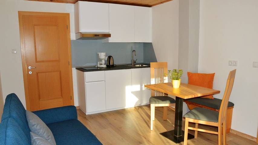 Hel lejlighed, Apartment 'Residence Sonnegg  5' with Mountain View, Shared Pool and Wi-Fi in Völlan, Lana
