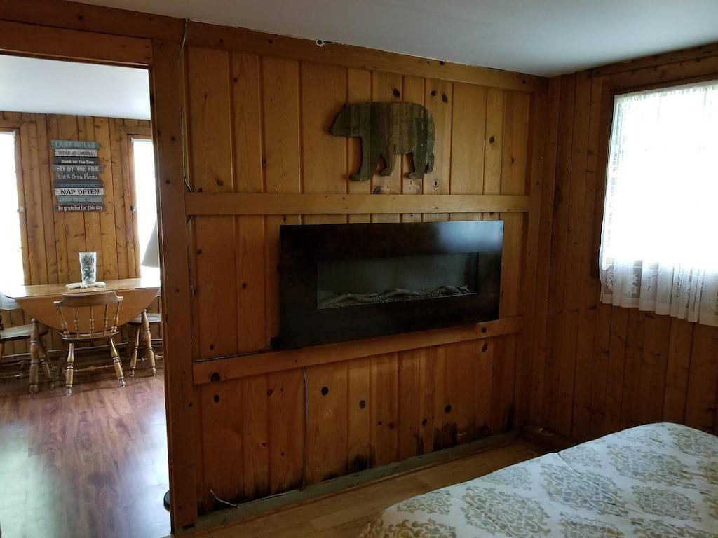 Wo Small Cosy Lake Cabin auf den atemberaubenden Torch Lake trifft! in Torch Lake