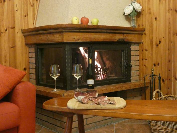 Vakantiehuis voor 10 personen, with whirlpool and tuin as well as kinderzwembad in de Dolomieten