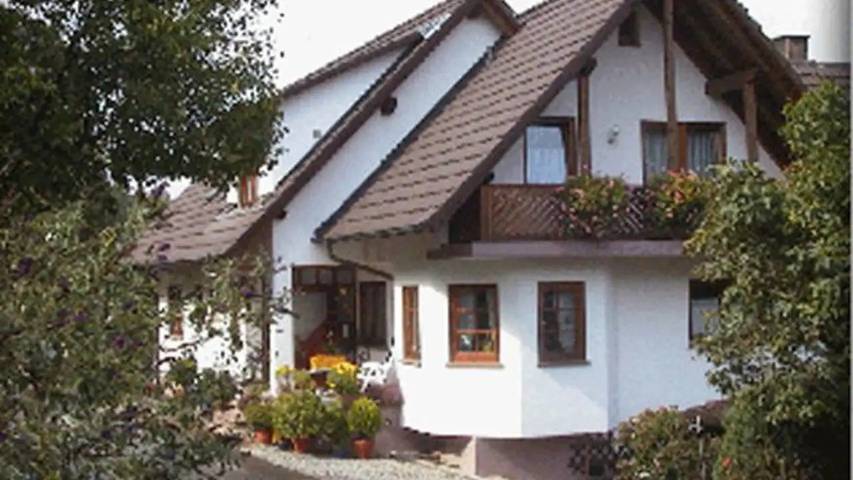 Gîte pour 4 personnes, avec jardin à Ettenheim