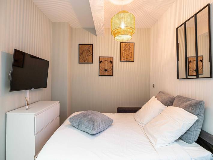 Entire apartment, Sublime renovated studio - Cannes Meynadier in Cannes, Mediterranean Coast (France)