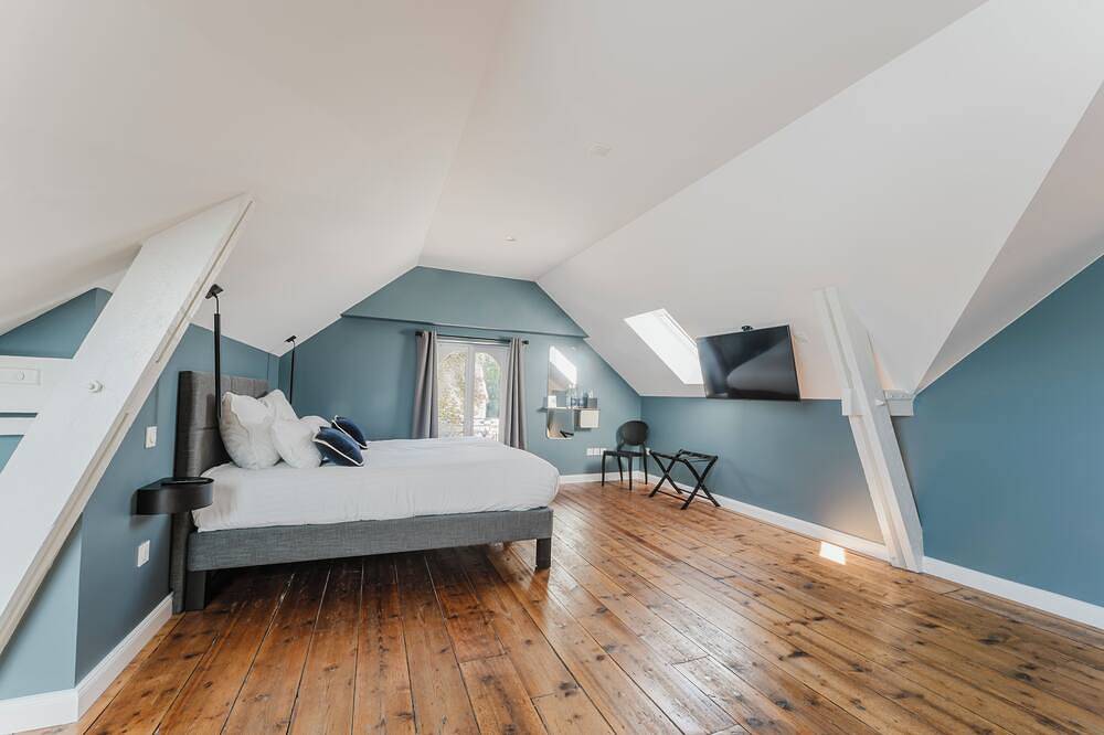 Exceptional residence 10 km from Amiens in Picquigny, Amiens region